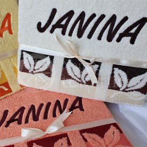 Siuvinėtas proginis rankšluostis "JANINA" su lapeliais 